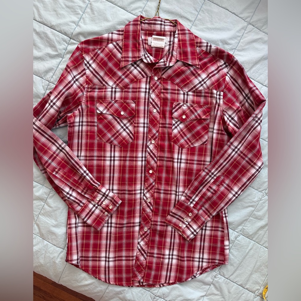 Men’s vintage Wrangler Wrancher pearl snap shirt size M